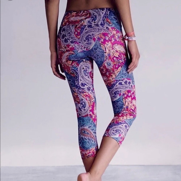Free People Movement Crop Paisley Leggings XS - Picture 6 of 7